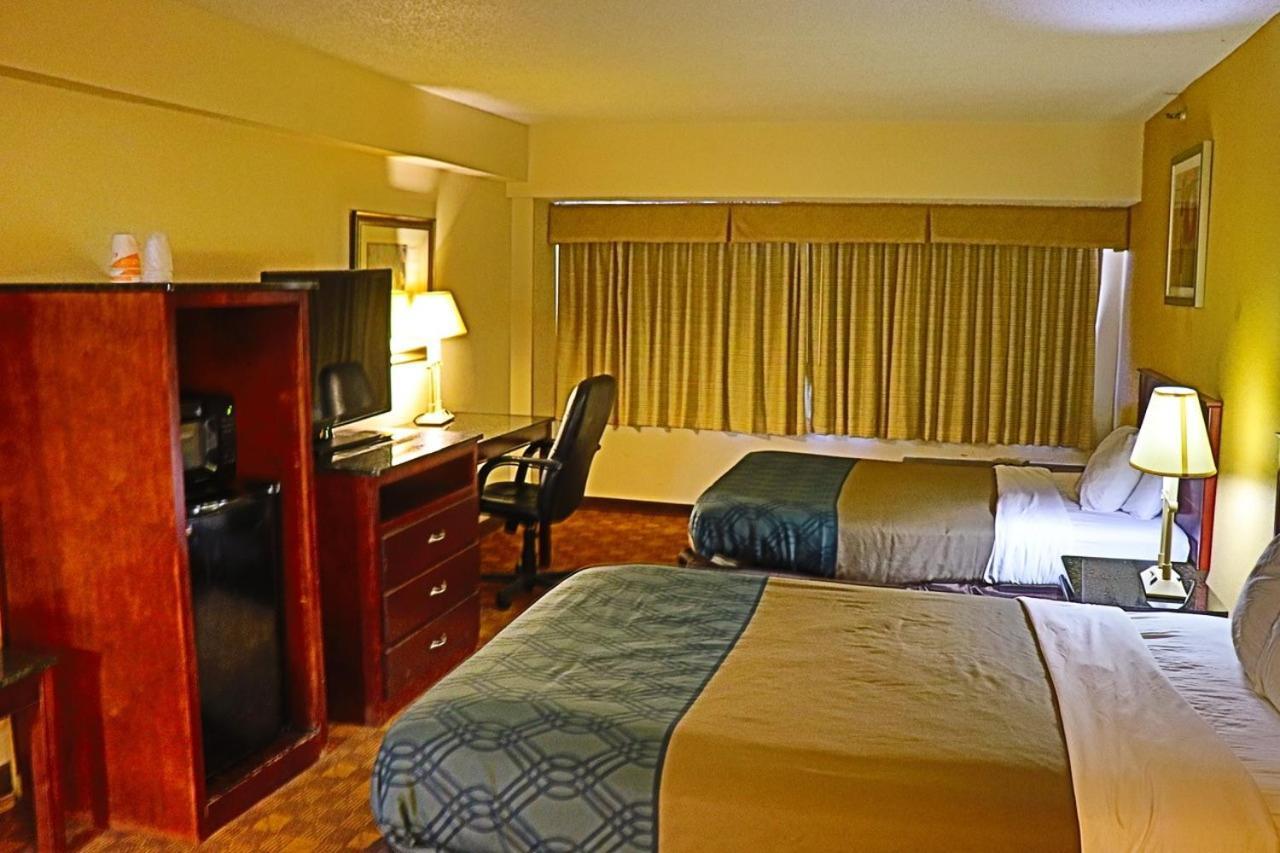 Rodeway Inn Sandston Exterior foto