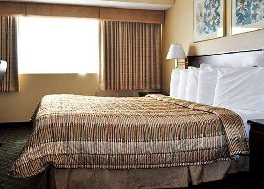 Rodeway Inn Sandston Zimmer foto