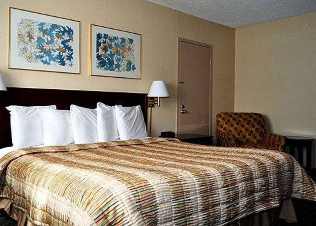 Rodeway Inn Sandston Zimmer foto