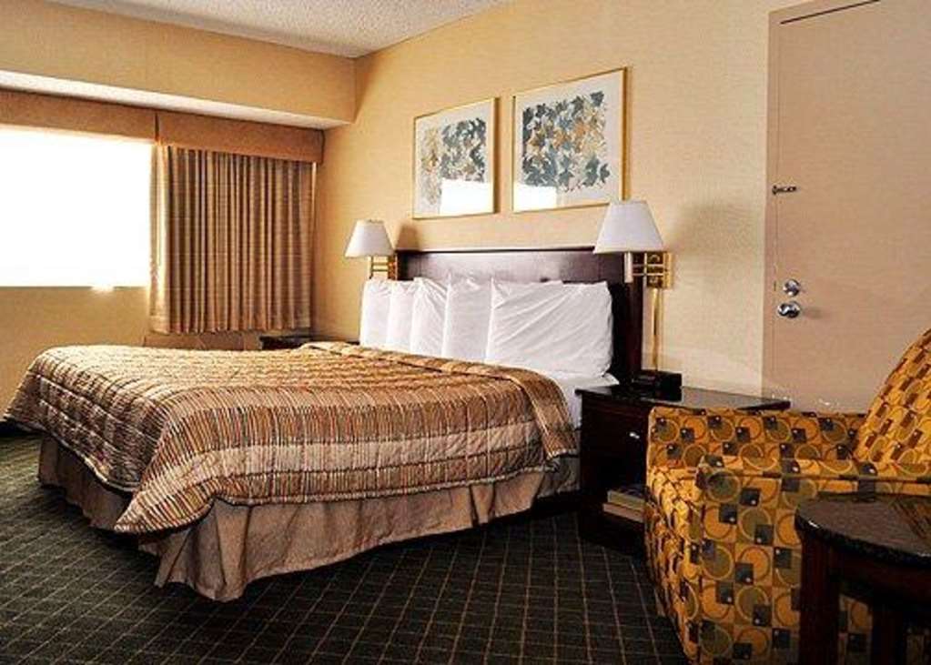 Rodeway Inn Sandston Zimmer foto